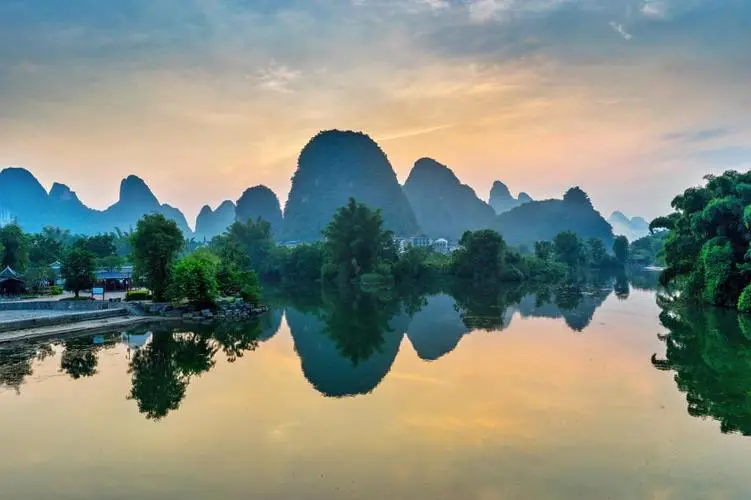 智慧制造绿色电子